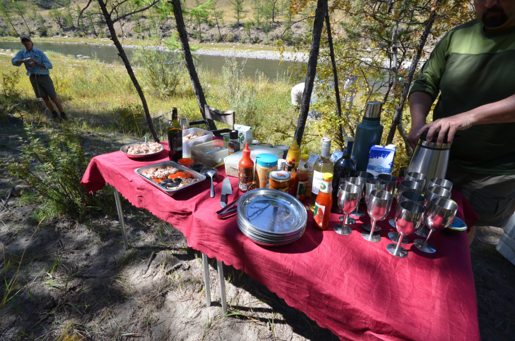 Mongolia - Classic Canyon Adventure - Alfresco dining